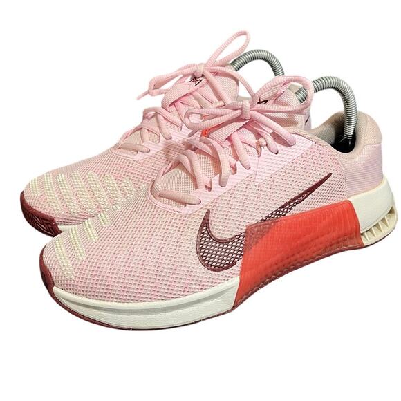 Womens Nike Metcon Sz 9 Training Cross Fit Shoes Pink Foam/Red DZ2537 601 - Picture 1 of 8